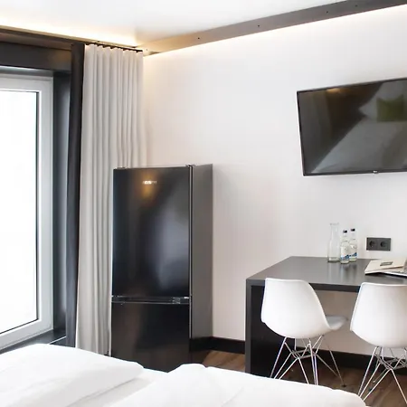 Dud By Wmm Hotell *