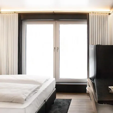 Dud By Wmm Hotell
